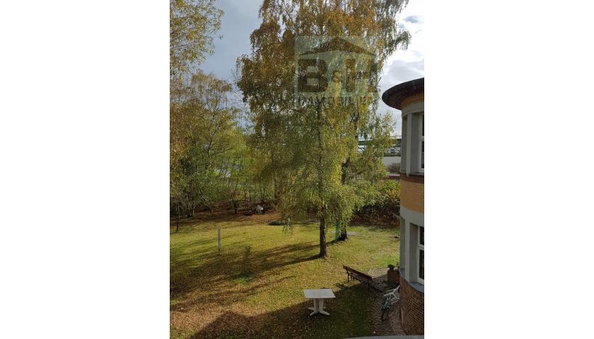 Verkauft - Freistehende 12 Familien-Villa als Einzeldenkmal-Ziegelbau mit Schmuckdetails auf ca. 2500 qm Garten (12 Eigentumswohnungen komplett)