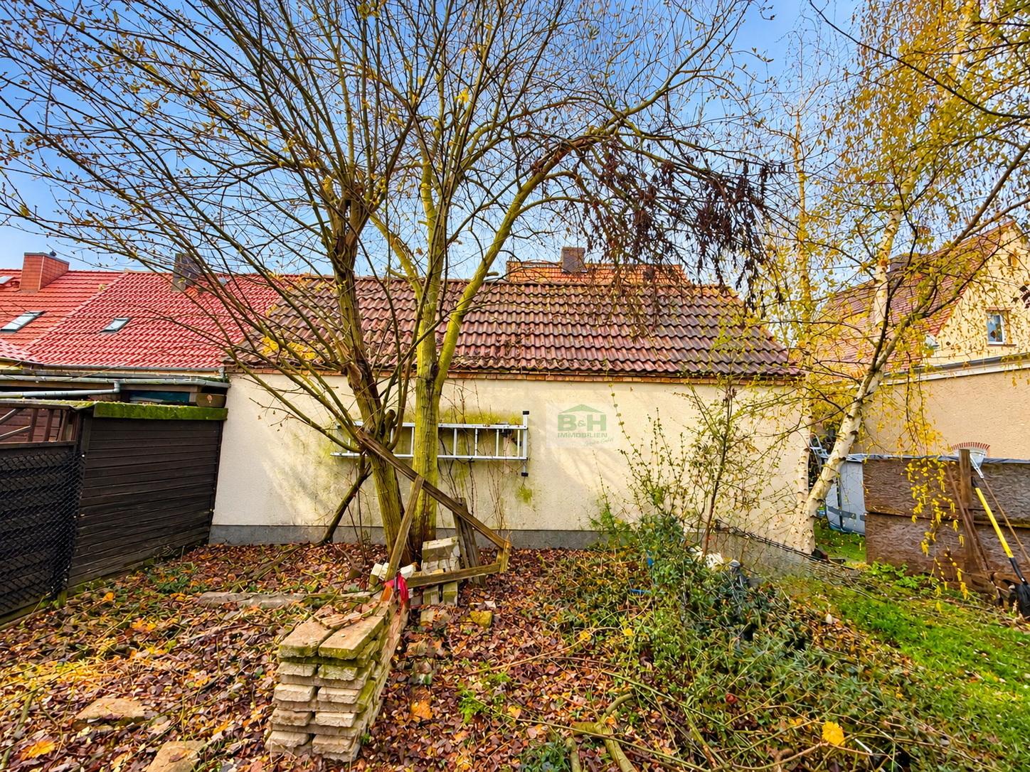 Freistehendes Einfamilienhaus mit 5 Zimmern, Balkon und Garten in beliebter Wohnlage von Wolfen-Steinfurth — Vorschaubild 4