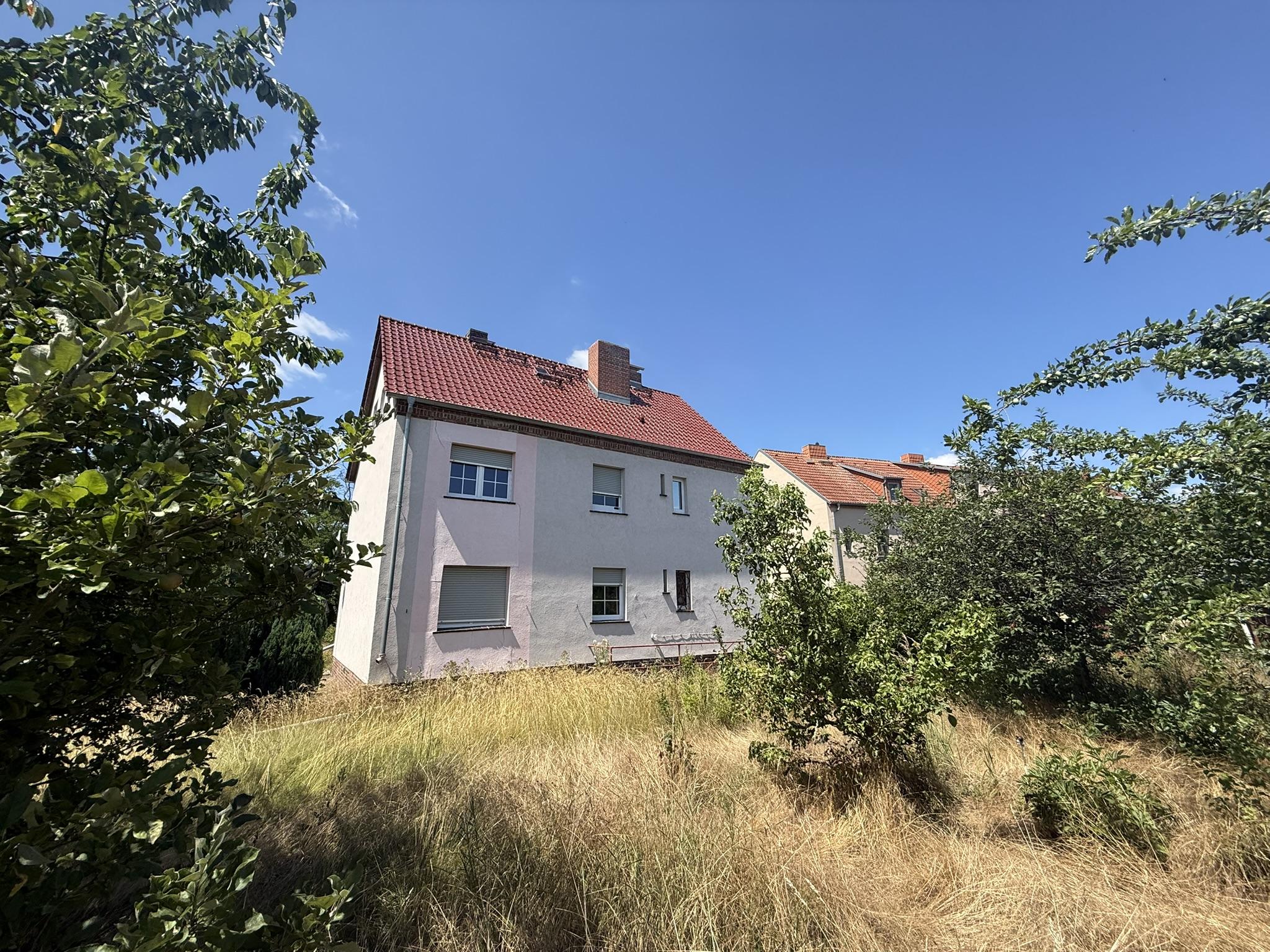 Mehrgenerationenhaus bis 3 WE möglich mit großem Grundstück in Sandersdorf — Vorschaubild 2