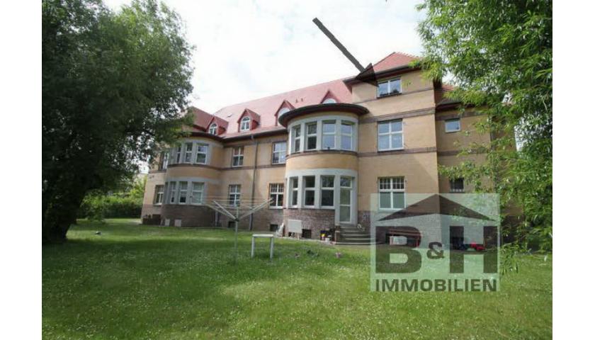 Vermietet - Süsse 3-Raum-Dachgeschoss-Wohnung ca. 62 qm Rtg. Sandersdorf in BTF auf 3000 qm Gartenland