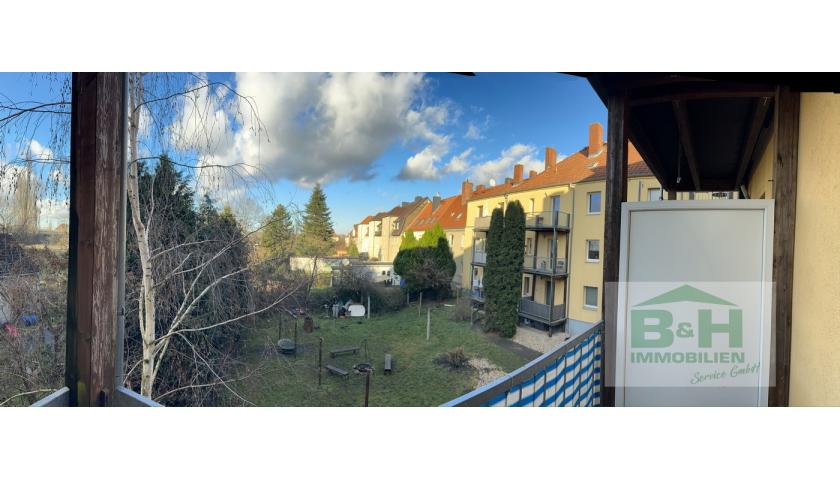 3 Raum-Wohnung mit Balkon im Erdgeschoss mit Gartenausblick in Bitterfeld nahe Klinikum 62 qm