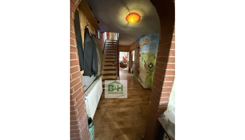 Vermietetes Eigenheim in Wolfen mit Pool und großem Garten — Vorschaubild 2