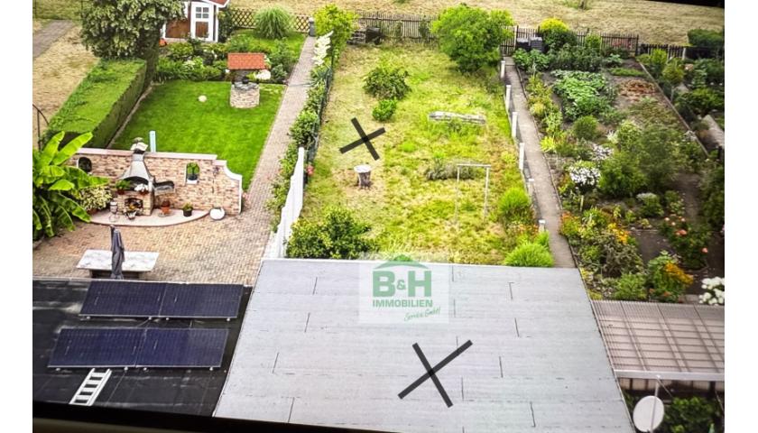 Im Angebot - Überschaubares Stadthaus mit großem Innenhof und Garten im Herzen von Zörbig — Vorschaubild 2