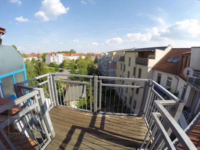 Vermietet - Hübsche 2 Raum-Dachwohnung mit Balkon, Lichtbad in ruhiger Lage TOP 56 qm
