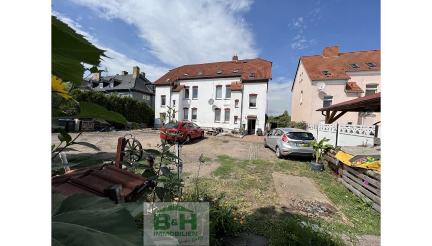 Verkauft - IM Preisangebot - 6 Familienhaus – freistehend – vermietet – auf 870 qm Grundstück, Stellplätze, Garten