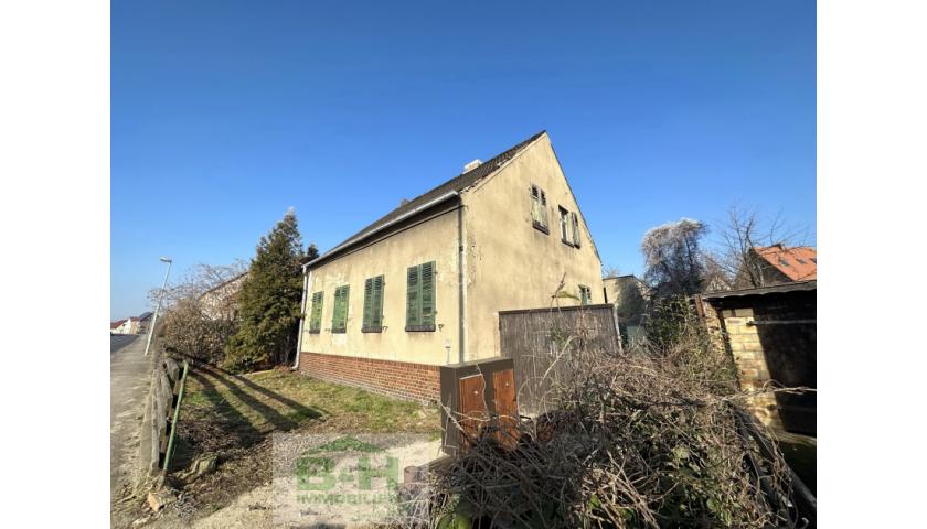 Verkauft  - Schnäppchen Muldenstein - Freistehendes Eigenheim mit guter Grundsubstanz zum Sanieren mit Garten, Zufahrt, Garage