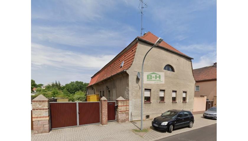 Verkauft  - Ehemaliges Gutshaus nahe Zörbig mit 2134 qm Grundstück zum Sanieren – Einfamilienhaus freistehend