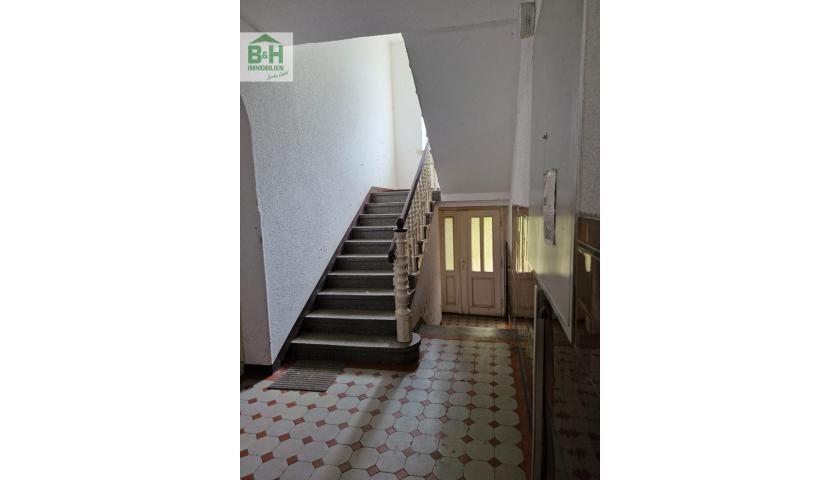 Mehrfamilienhaus-Ensemble mit Entwicklungspotenzial – Denkmalschutz & Neubestand in zentraler Lage — Vorschaubild 3